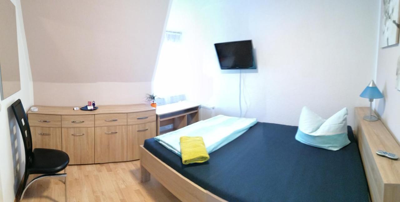 Hotel Zum Torwaechter Pritzwalk Bagian luar foto